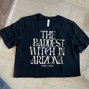 The Baddest Witch in Arizona Black Halloween T-shirt Tee Mom Medium M